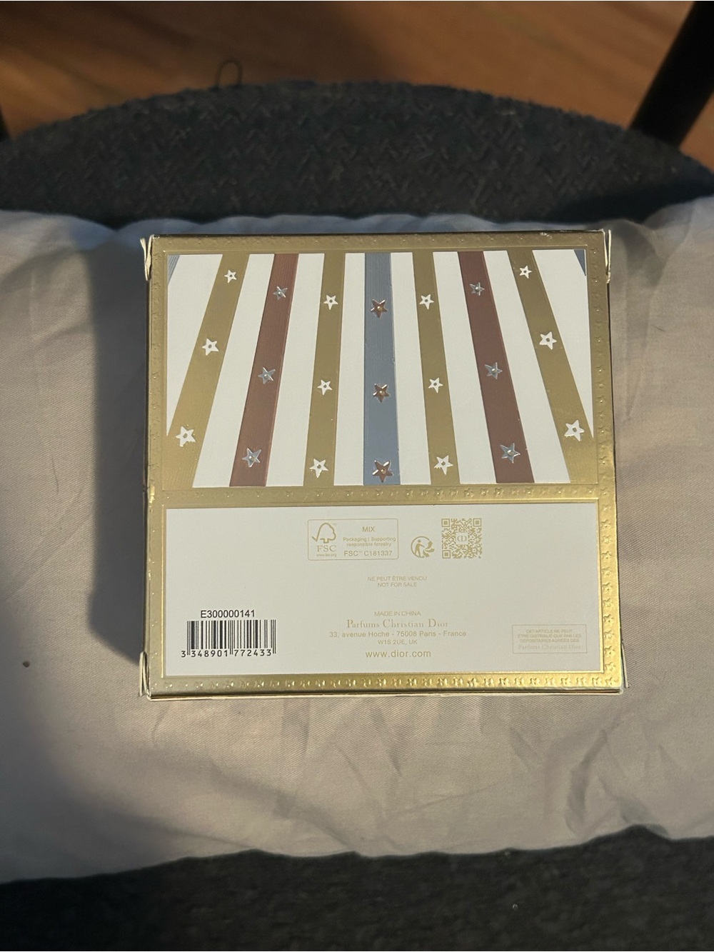 NWT Christian Dior Jewelry Case with Gold Emblem - Picture 4 of 7